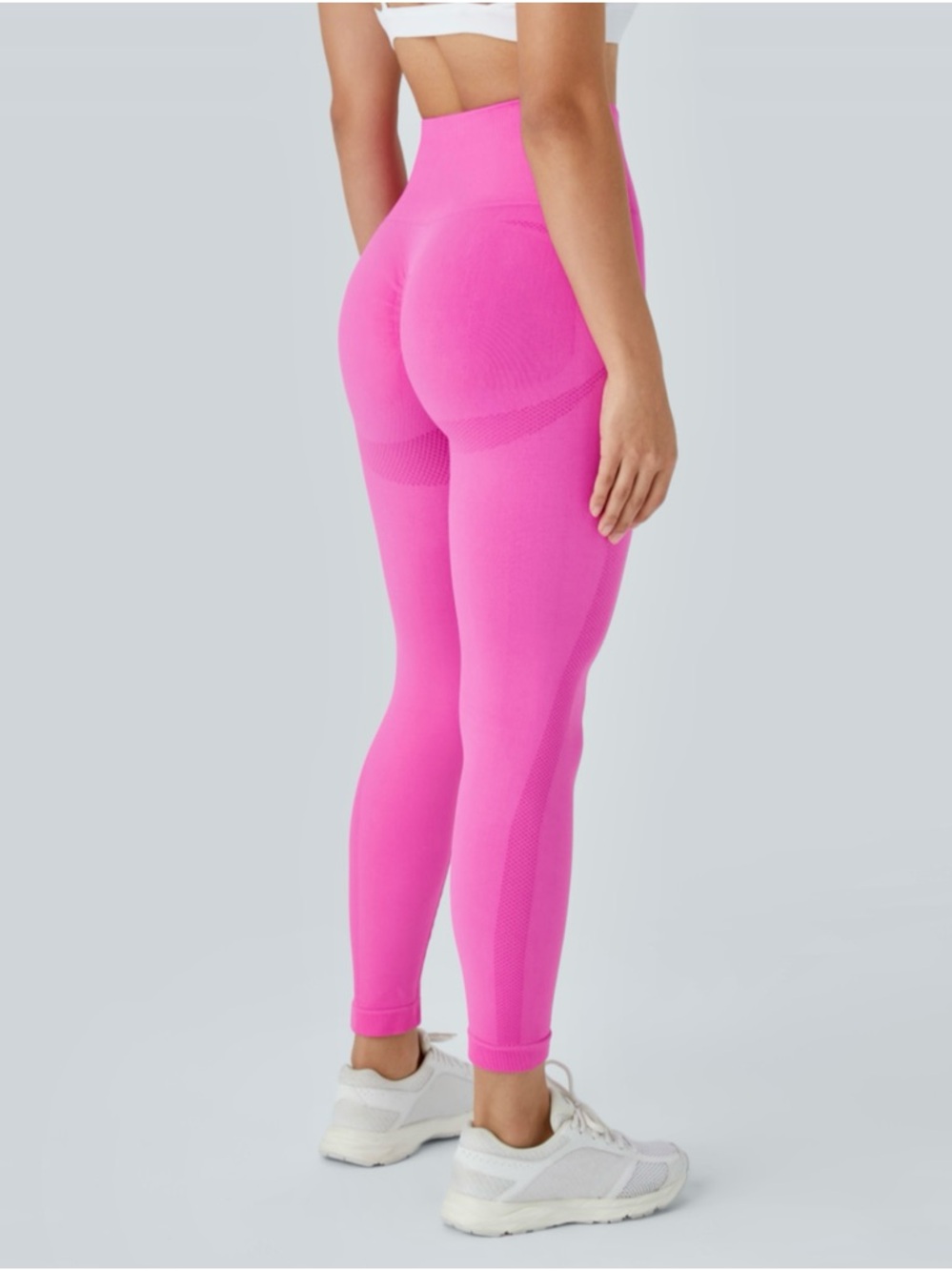 NWOT Halara Seamless Flow High Waisted Ruched 7/8 Yoga Leggings Fuschia Fedora